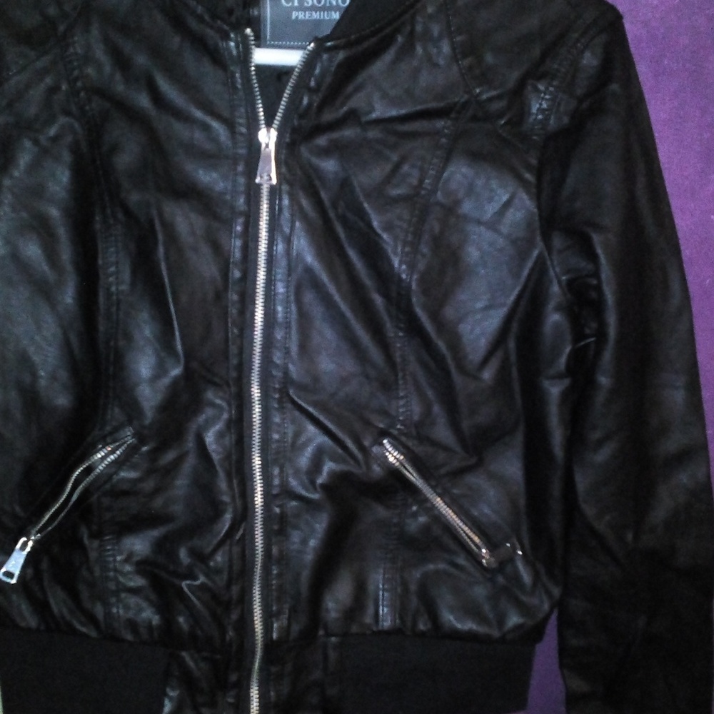 Leather jacket - Picture 3 of 5